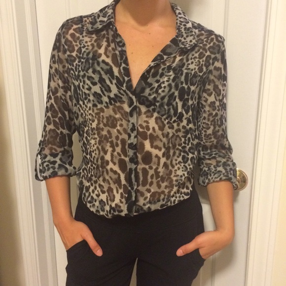 guess leopard sweater